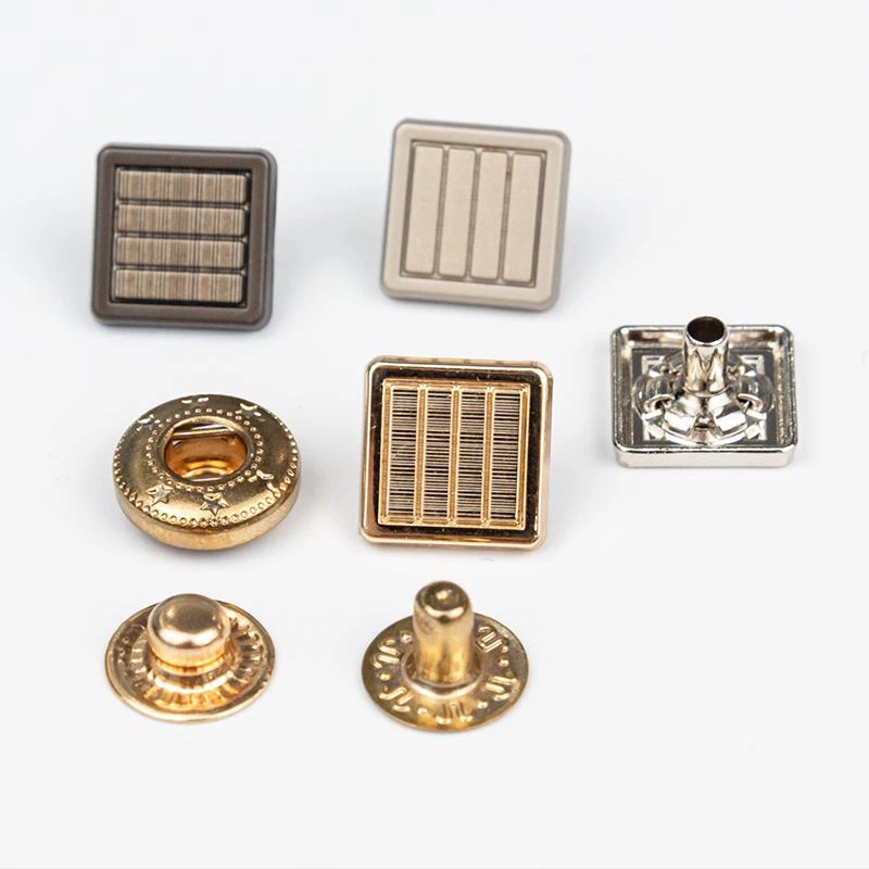 Buttons determine the quality of clothing